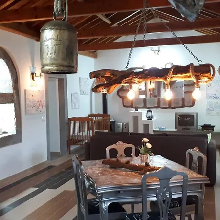 Lovely House In Biscoitos